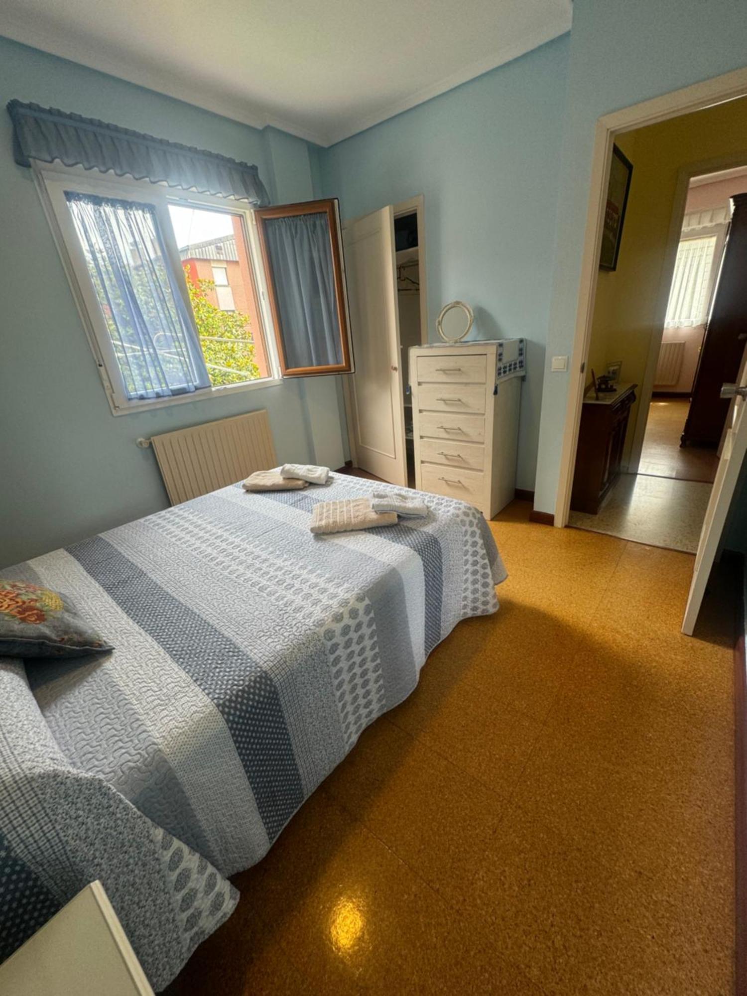 Apartamento En Llanes Con Plaza De Garaje Cubierta المظهر الخارجي الصورة